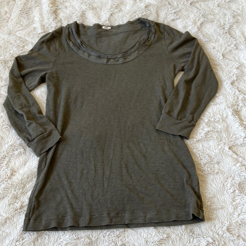 J. CREW Olive Green 3/4 Sleeve 100% Cotton Round Neck With Détails Shirt Size M